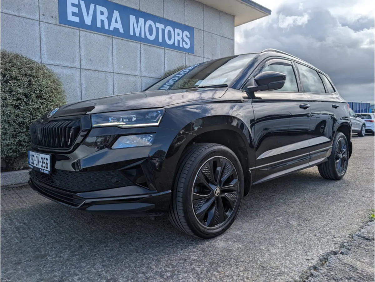 Skoda Karoq SPORT MANUAL 2.0 DIESEL//REVERSE CAMER - Image 4