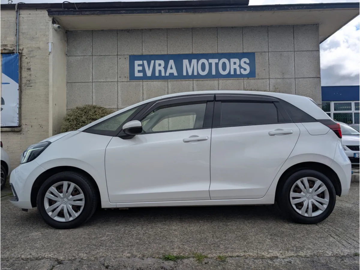 Honda Fit E:HEV HOME AUTOMATIC HYBRID 1.5 PETROL / - Image 5