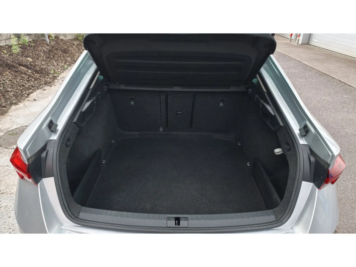 Skoda Octavia AMBITION 2.0tdi 150HP DSG - BRILLIAN - Image 2