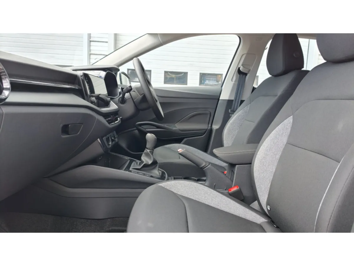 Skoda Fabia €2000 PLUS SAVING & FREE HADAR ALLOYS - Image 5
