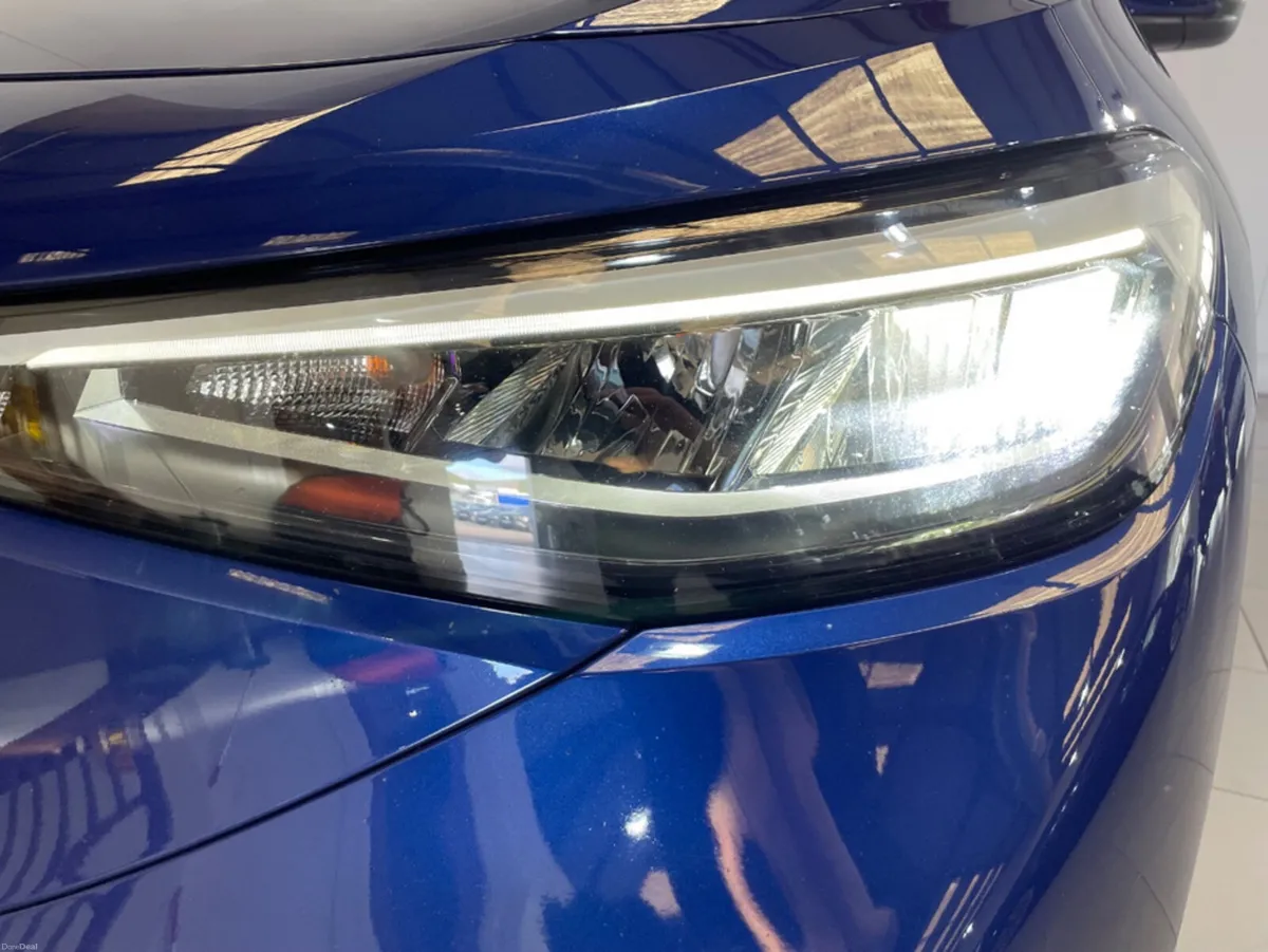 Volkswagen ID.4 LIFE 77KWH 174BHP BIG BATTERY MODE - Image 5
