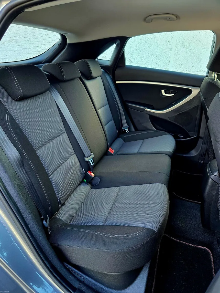 Hyundai i30 2013 - Image 2