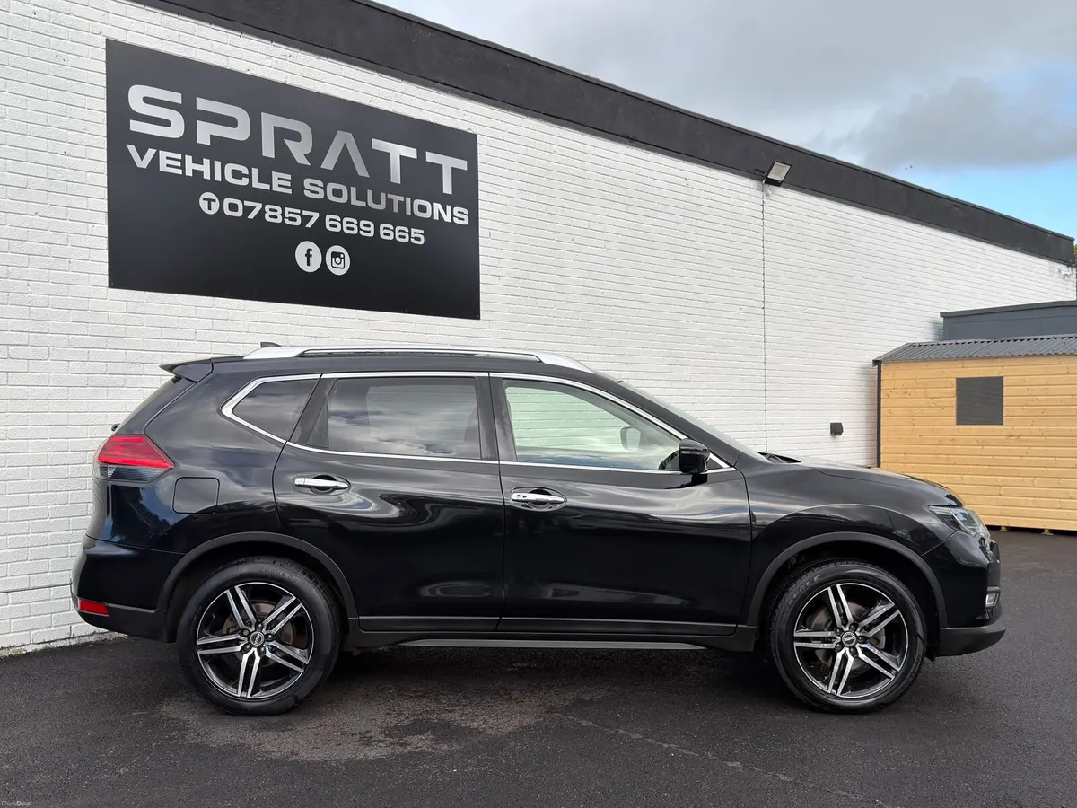 2017 Nissan X-Trail 1.6 dCi N-Connecta 7 Seater - Image 5