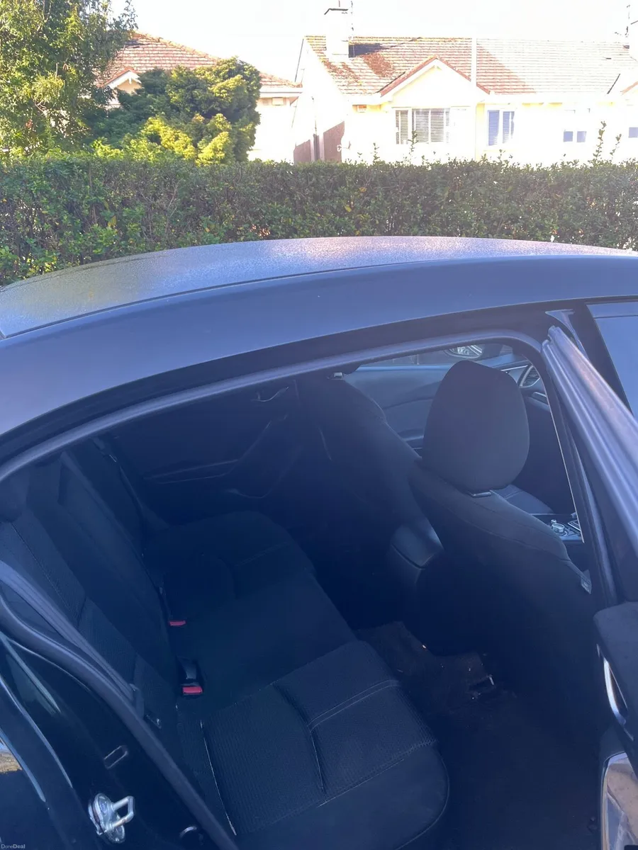 Mazda Mazda3 2017 - Image 3