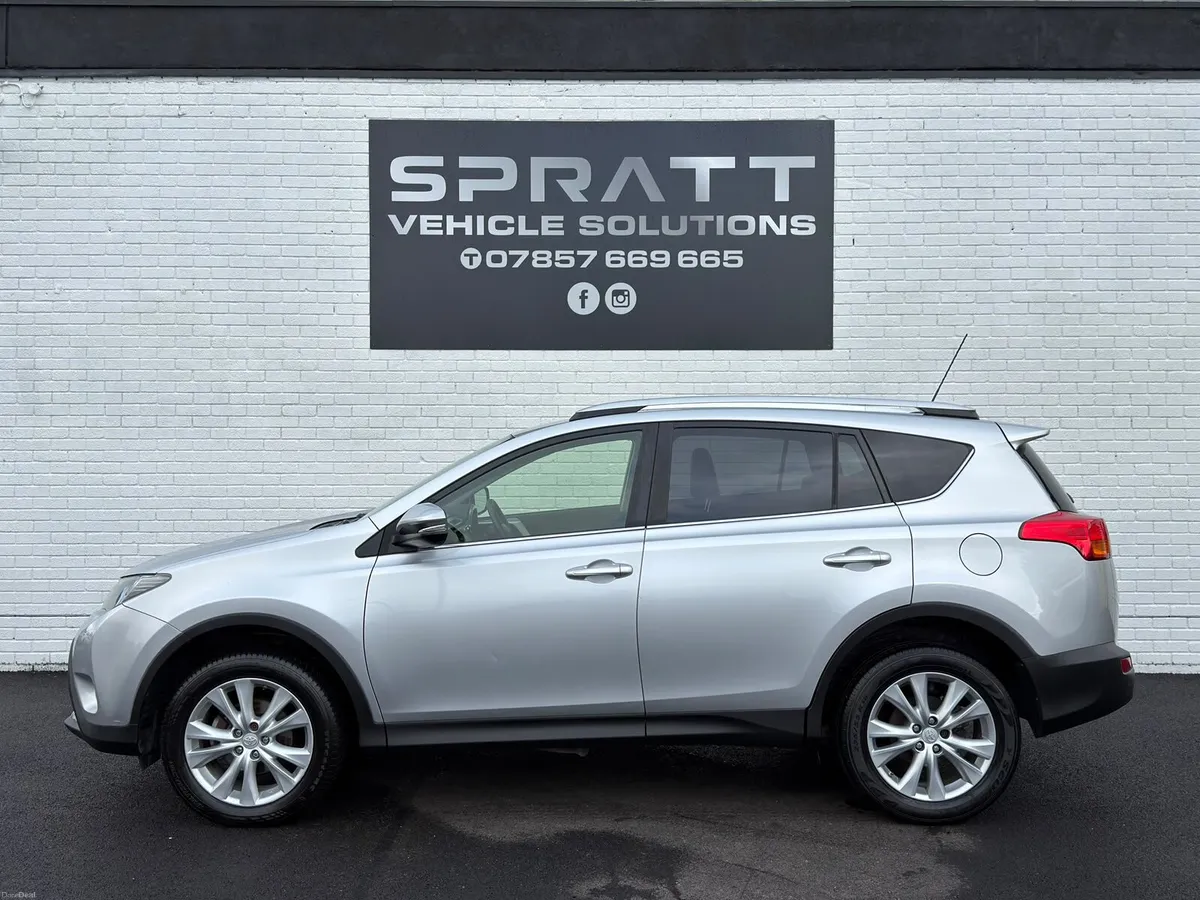 2013 Toyota RAV4 2.2 D-4D Invincible - Image 4