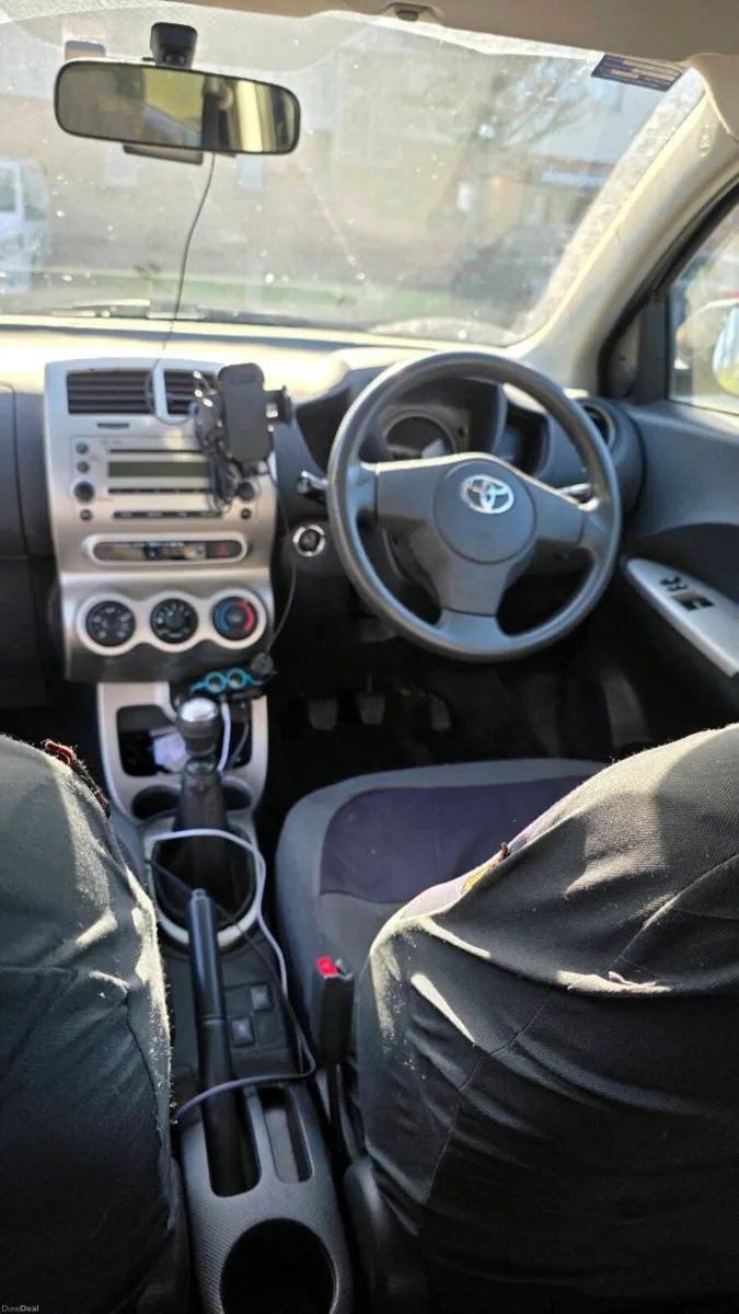 Toyota Urban Cruiser 2010 - Image 5