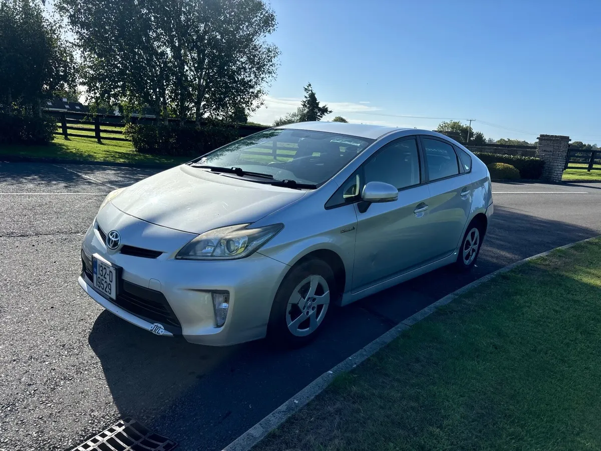 Toyota Prius 2013 - Image 4