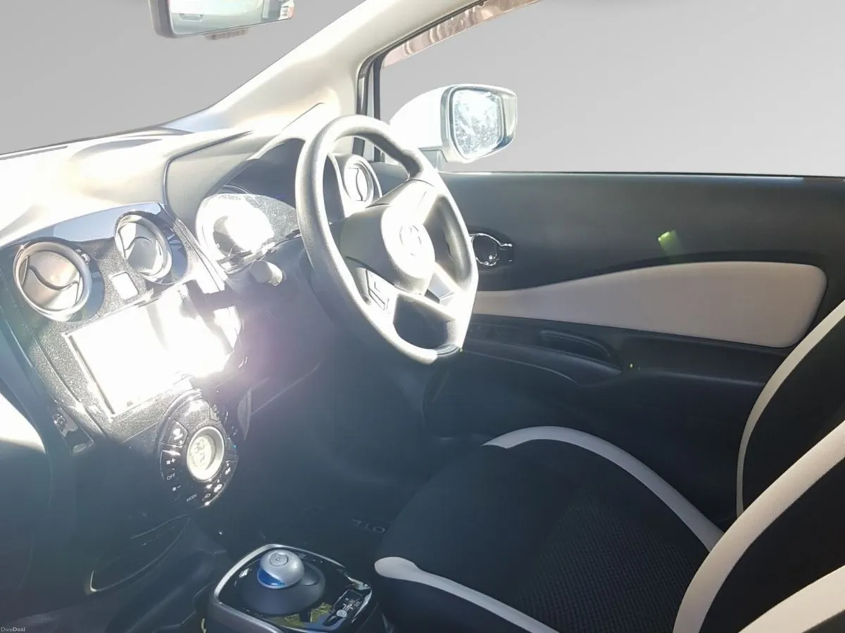 Nissan Note EPOWER HYBRID AUTOMATIC - Image 4