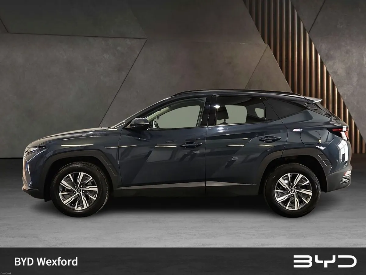 Hyundai Tucson 2WD Executive HEV Auto - Image 4