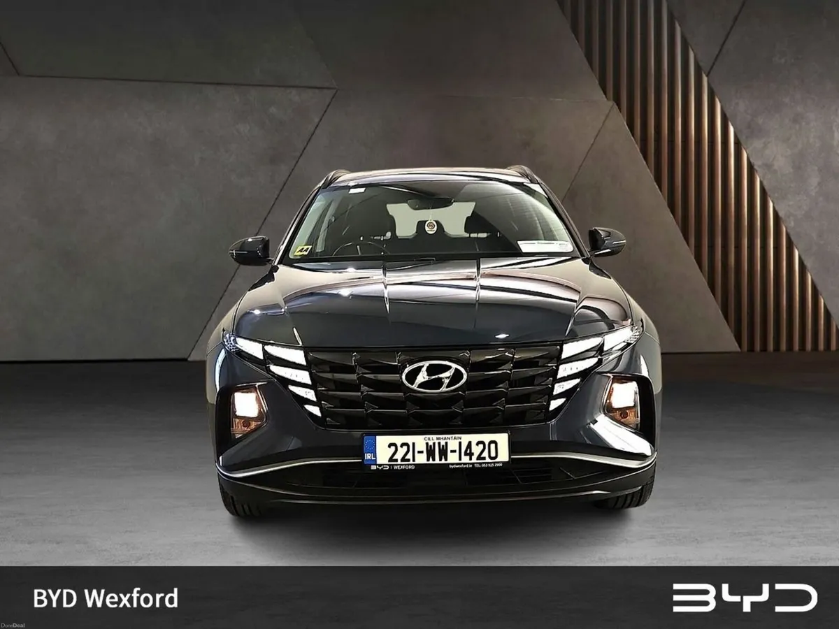 Hyundai Tucson 2WD Executive HEV Auto - Image 2