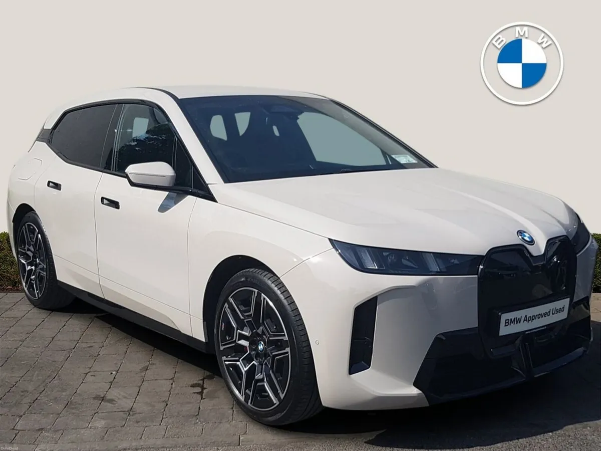BMW iX xDrive45 M Sport - Image 1