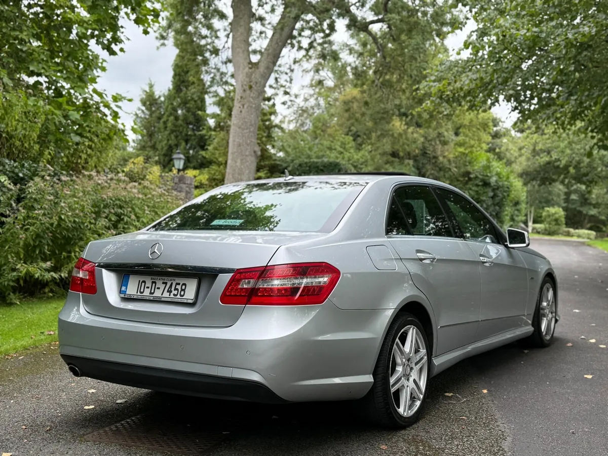 2010 Mercedes E220 Avantgarde - Image 3