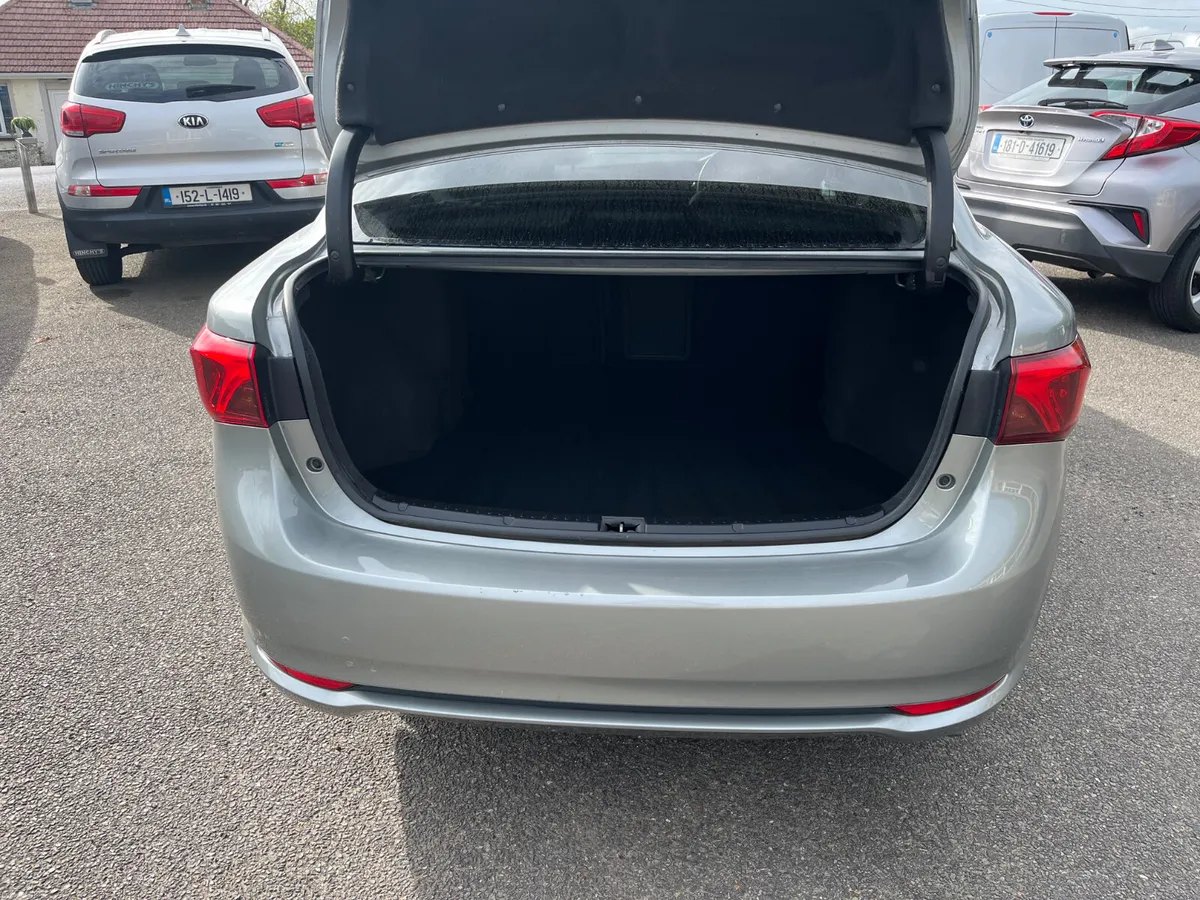 Toyota Avensis 2016 - Image 5