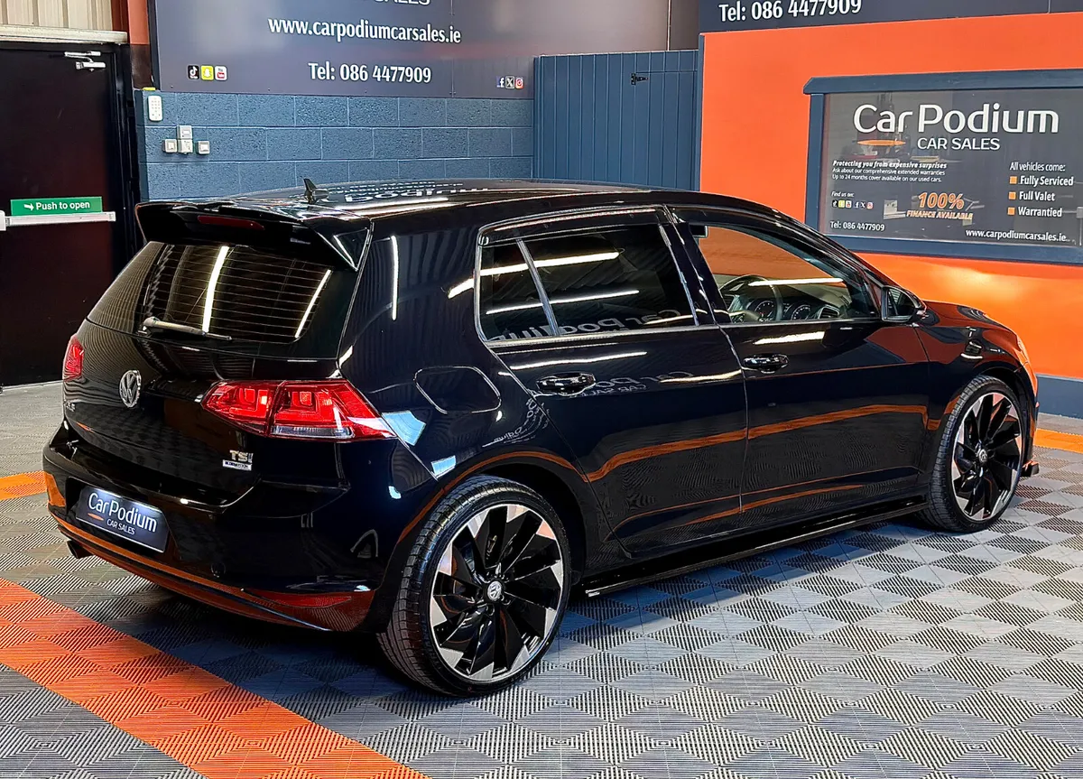 2015 Volkswagen Golf 1.2TSi Auto DSG - NEW ALLOYS - Image 3