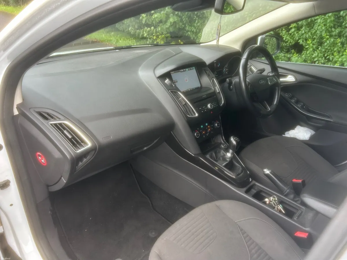 2016 Ford focus 1.5 tdci only 73000 miles titanium - Image 5