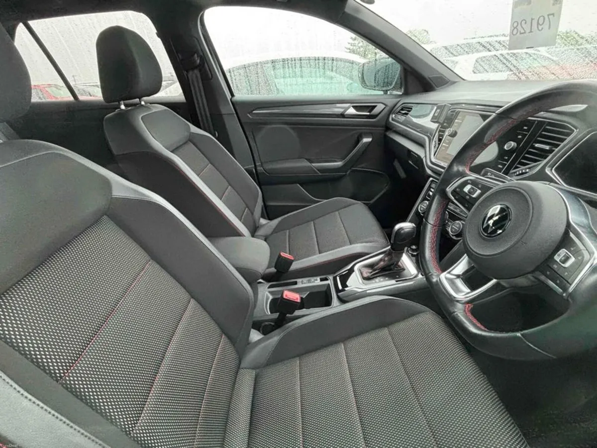 Volkswagen T-Roc SPORT - Image 4