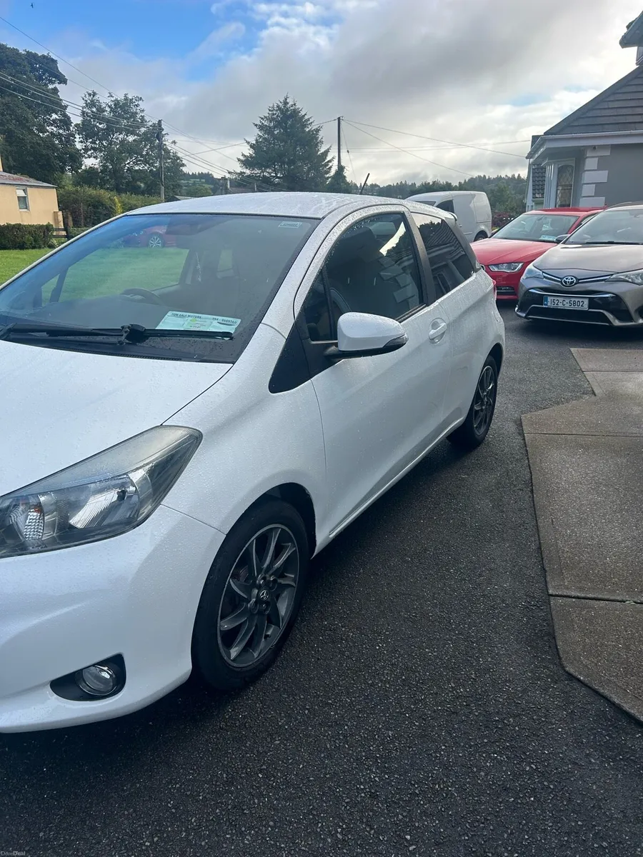 For sale 2013 Toyota Yaris 1.3 sports 3 door - Image 5