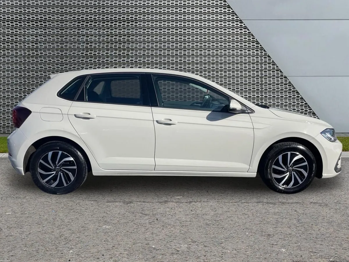 Volkswagen Polo 1.0 TSI 95HP Life - Image 6