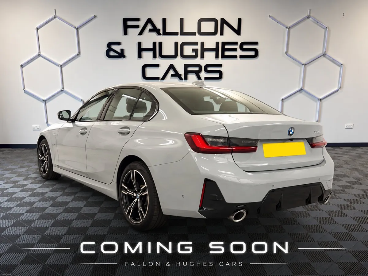 2024 BMW 3 SERIES 330e M SPORT HYBRID // 242 REG - Image 3