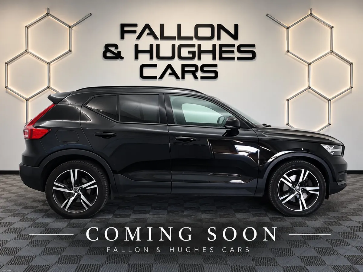 2021 VOLVO XC40 R-DESIGN T4 RECHARGE - Image 5