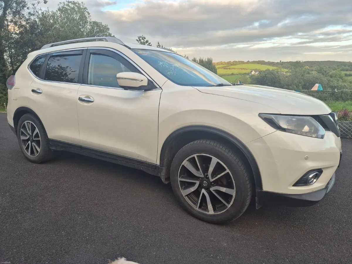 Nissan X-Trail 2017 Automatic - Image 3