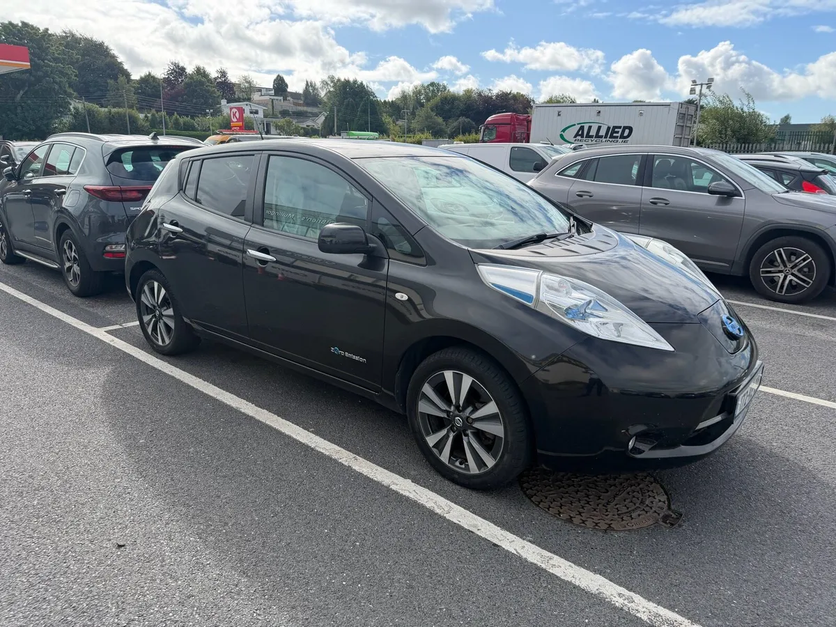 Nissan Leaf EV Tekna Top Spec - Image 3
