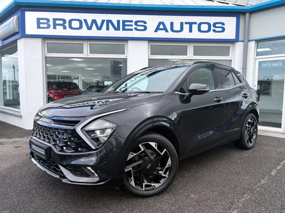 2024 Kia Sportage 4X4 GT-Line Plug in Hybrid - Image 2