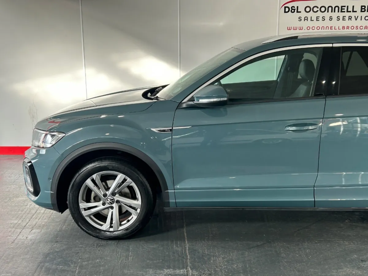 Volkswagen T-Roc R-LINE 2.0 TDI MANUAL 6SPEED FWD - Image 4