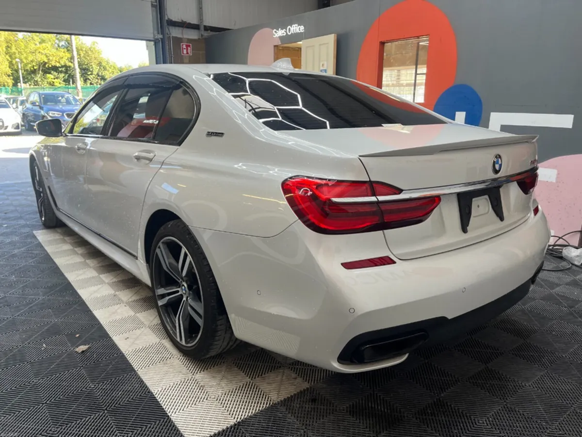 BMW 7-Series 2017 BMW 7 740E IPERFORMANCE M-SPORT - Image 5