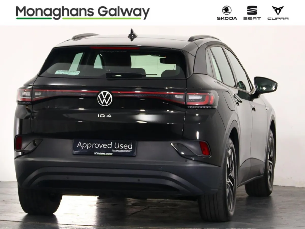 Volkswagen ID.4 LIFE 52KWH AUTO - Image 3