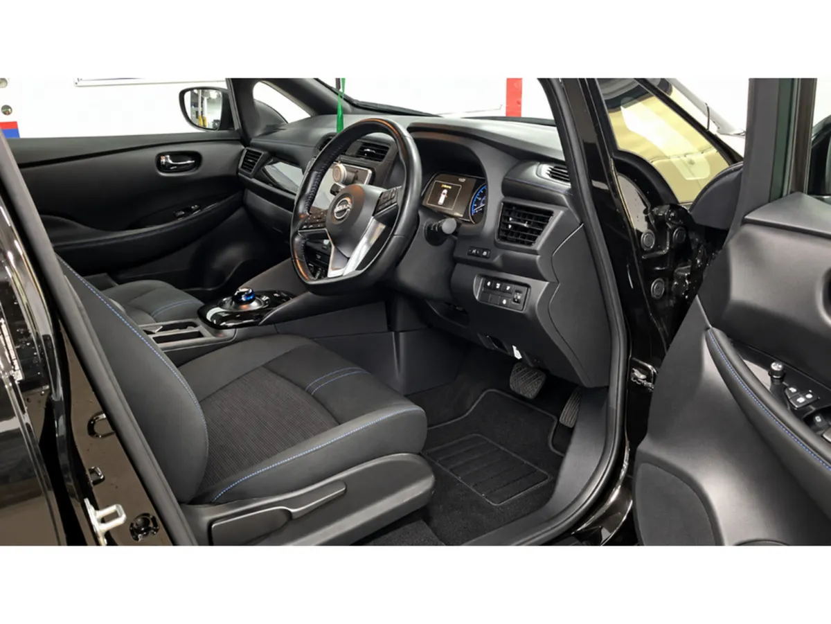 Nissan Leaf (242) N-CONNECTA - Image 4