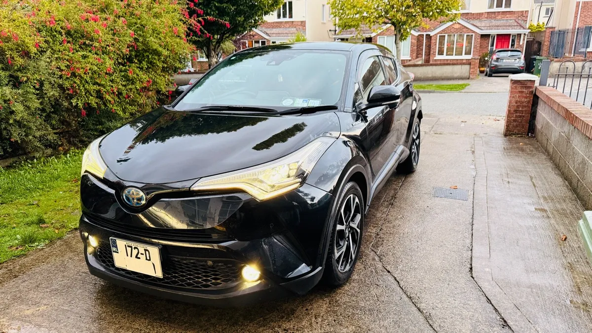 Toyota C-HR Hybrid Automatic–70,000 km - Image 2