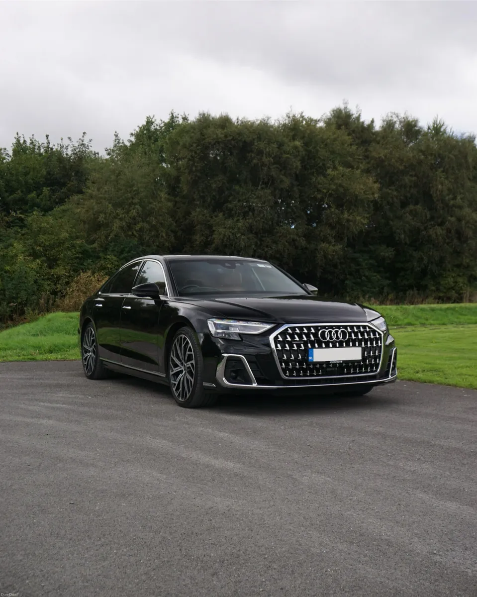 2024 Audi A8 60 TFSI e Quattro — 462hp - Image 3