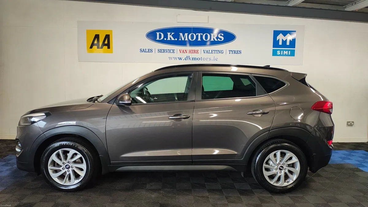 HYUNDAI TUSCON - Image 4