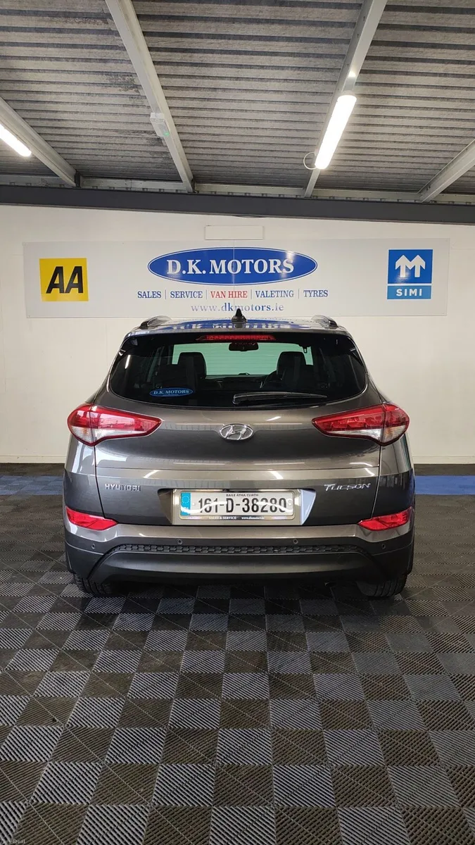 HYUNDAI TUSCON - Image 2