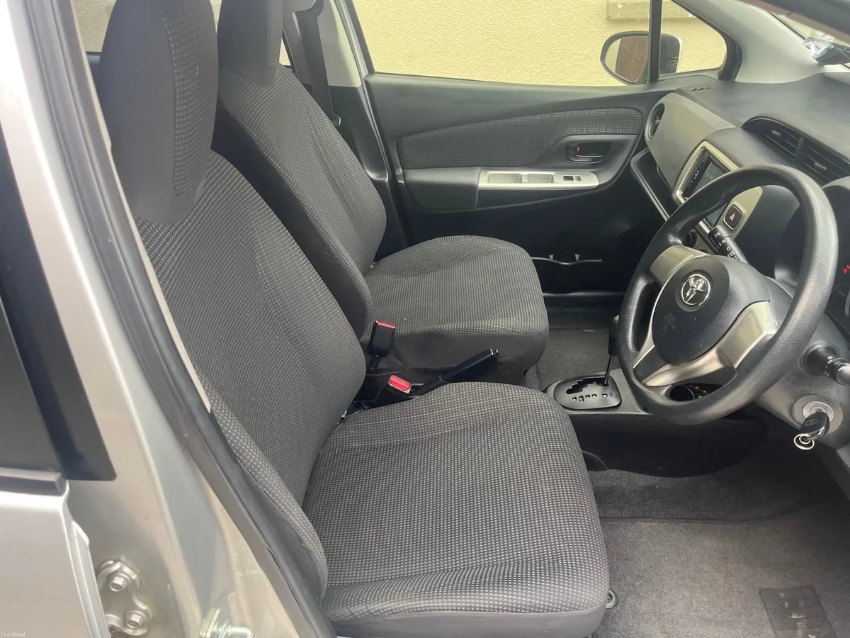Toyota Vitz 2016 - Image 6