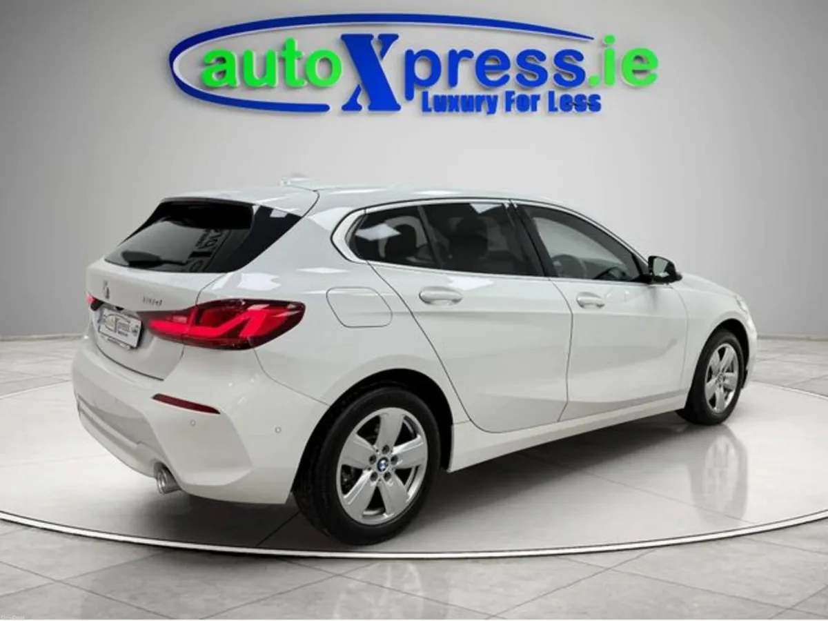 BMW 1-Series 2.0 D Automatic - Image 6