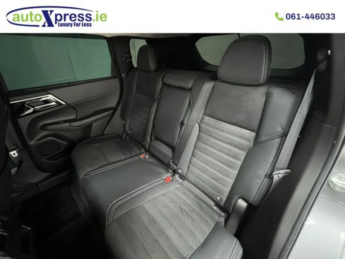 Mitsubishi Outlander PHEV 4WD G , Reversing camera - Image 4