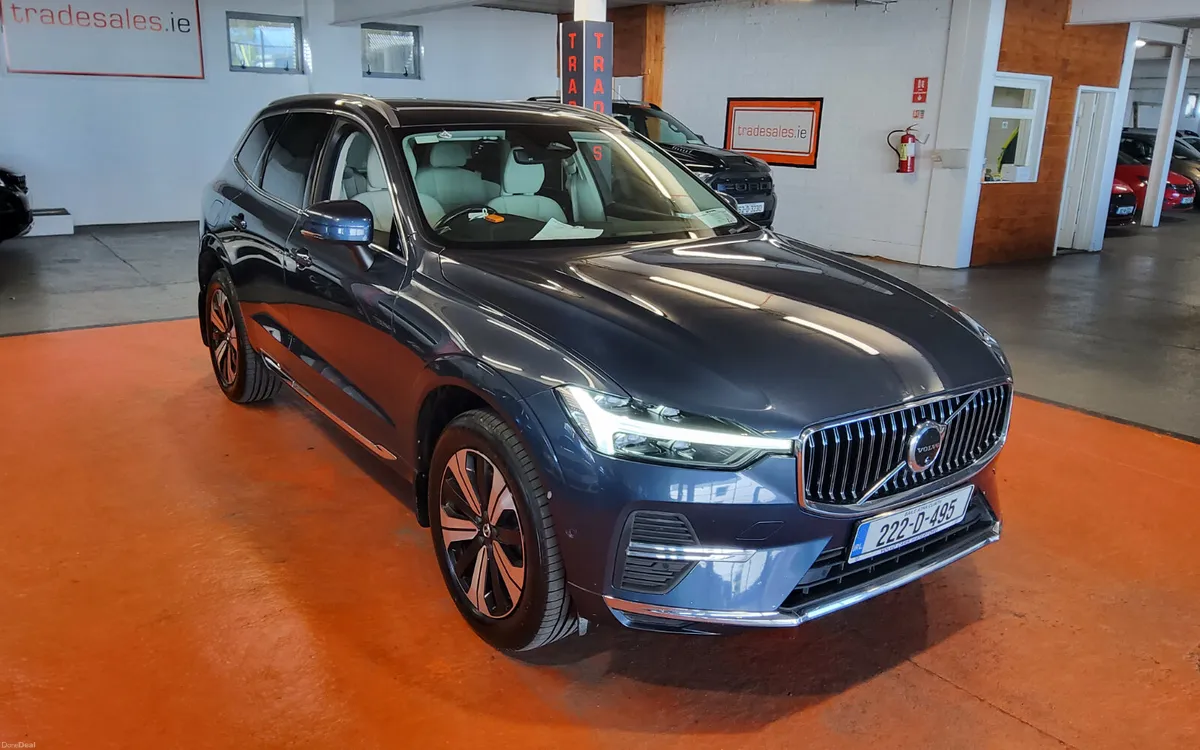 Volvo XC60 2022 - Image 1