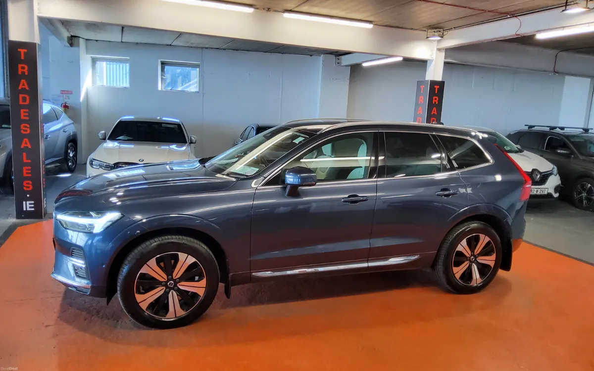 Volvo XC60 2022 - Image 6