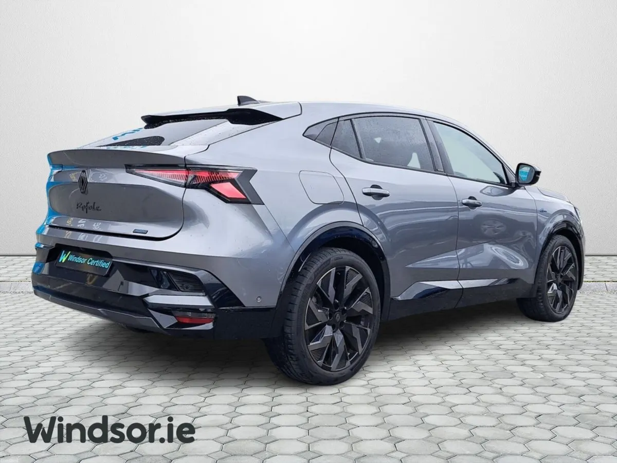Renault Rafale E-TECH Hybrid 200 Auto esprit Alpin - Image 2