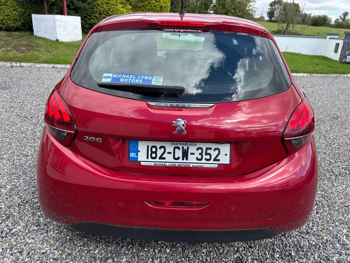 Peugeot 208 - Image 5