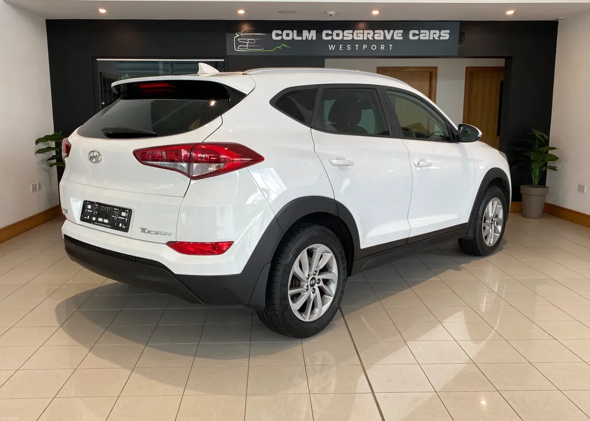 Hyundai Tucson 2017  1.7 D Executive 2WD DCT - Image 5
