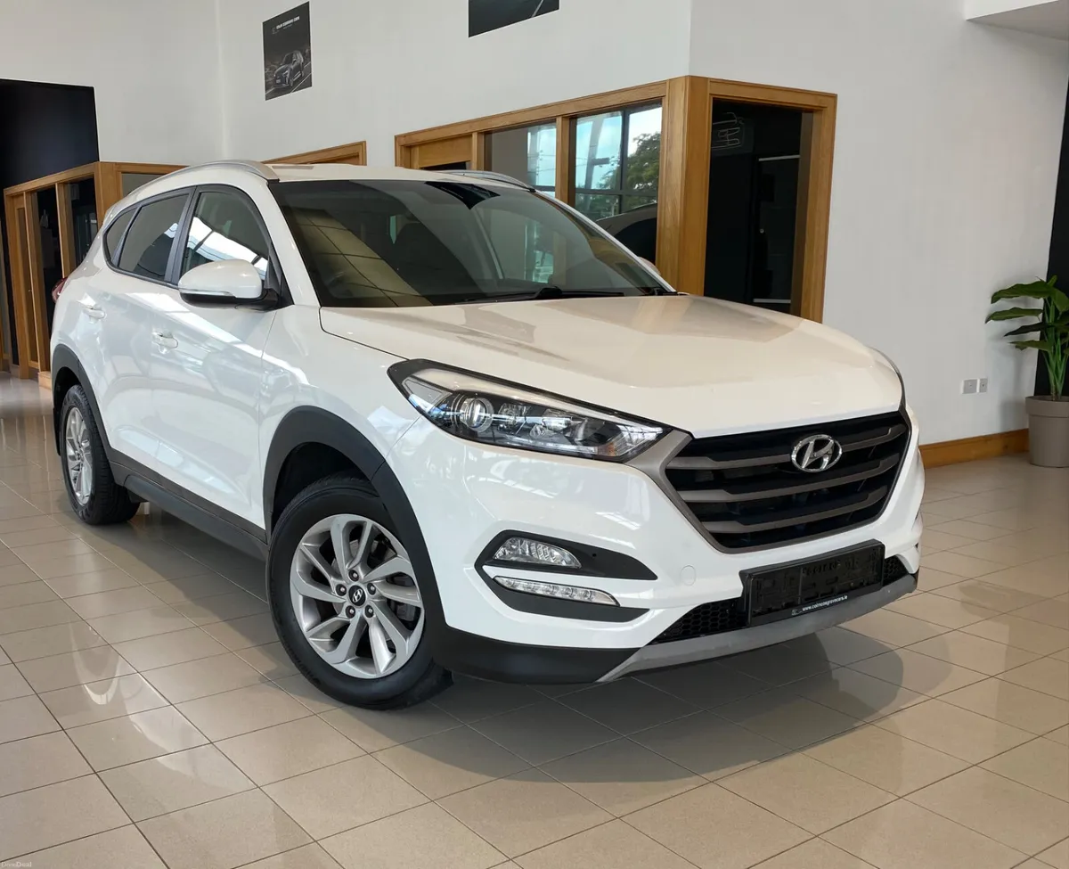 Hyundai Tucson 2017  1.7 D Executive 2WD DCT - Image 1