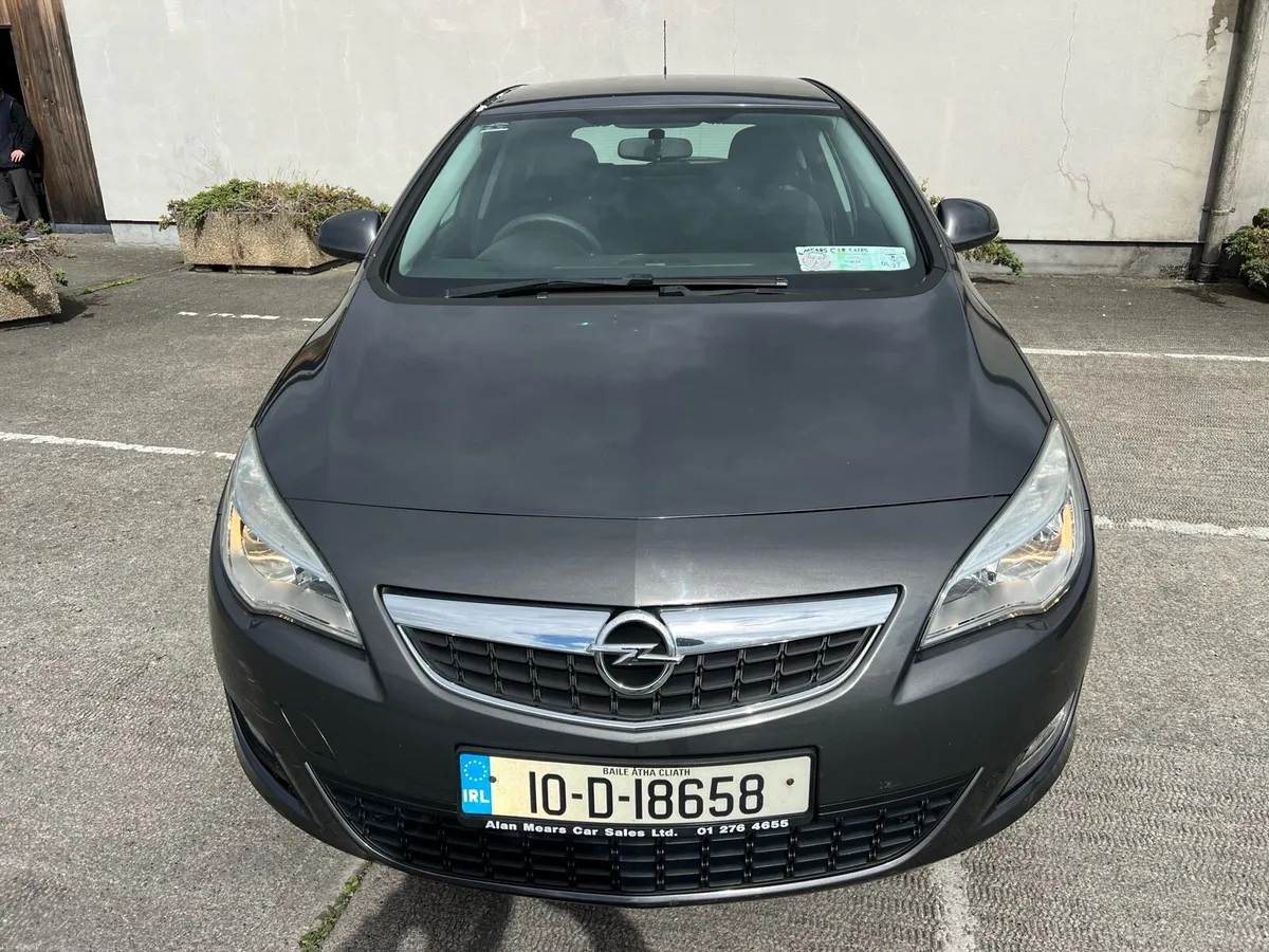 2010 Opel Astra 1.4i LOW KMS NCT 08/27 - Image 5