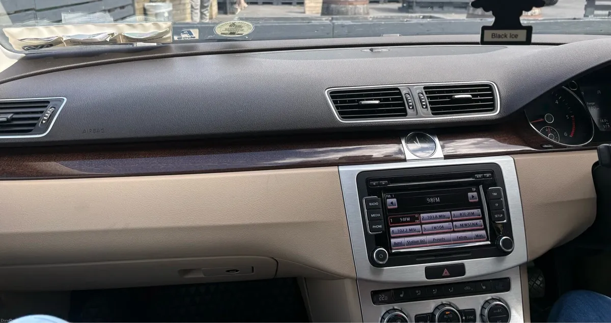 VW Passat Highline - Image 4