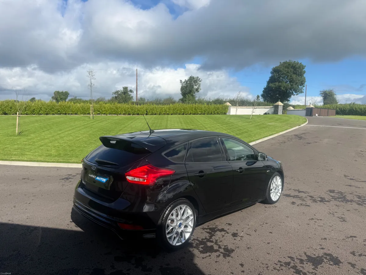 171 Ford Focus ST Line - Image 4