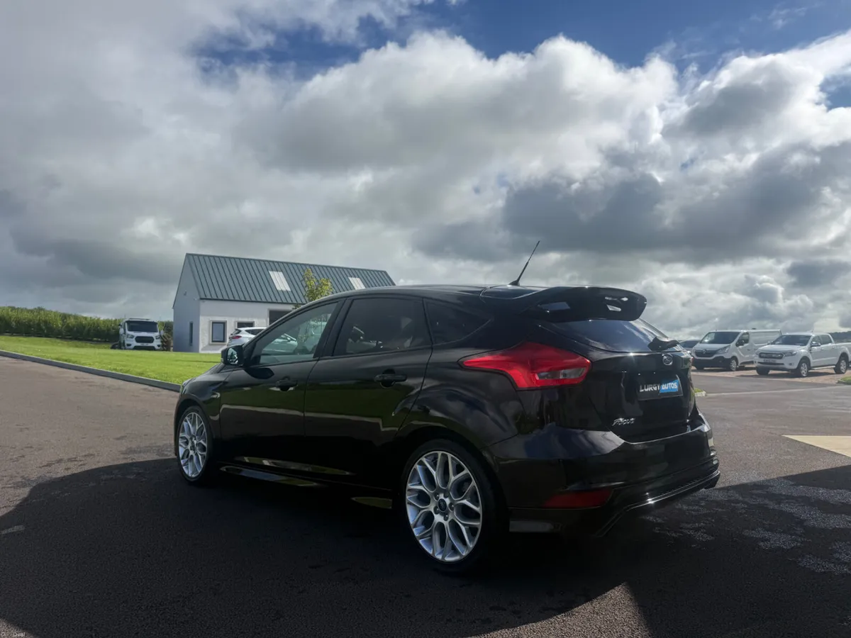 171 Ford Focus ST Line - Image 6