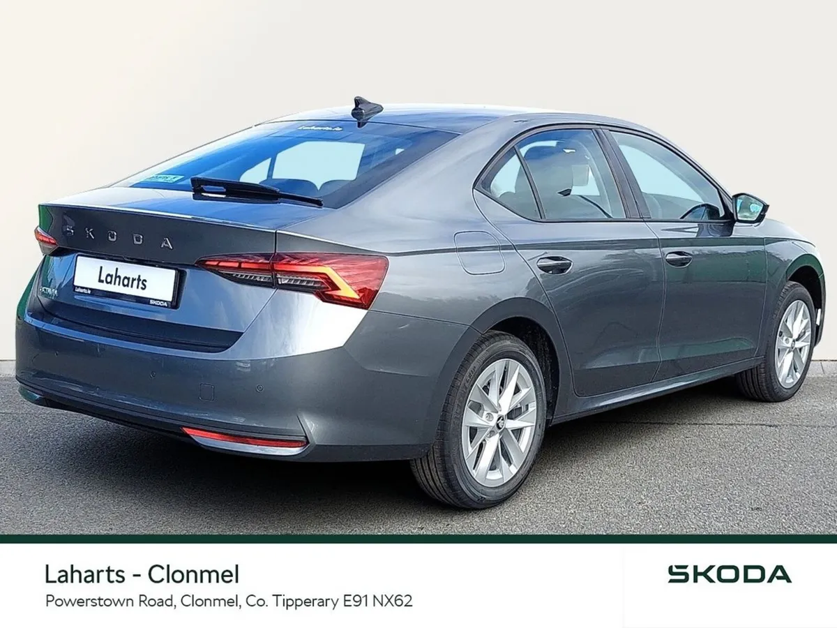Skoda Octavia SELECTION 1.5TSI 115HP - Image 3