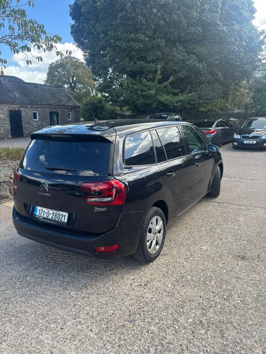 Tax and tested Citroen Picasso 7 seater - Image 2